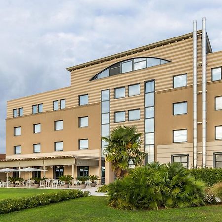 Hotel Omnia Noventa di Piave Luaran gambar