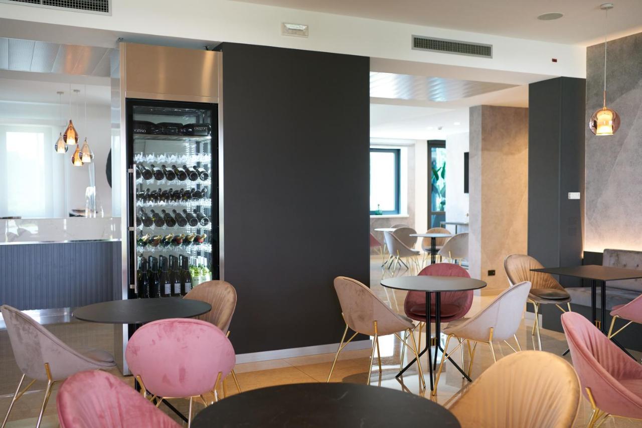 Hotel Omnia Noventa di Piave Luaran gambar