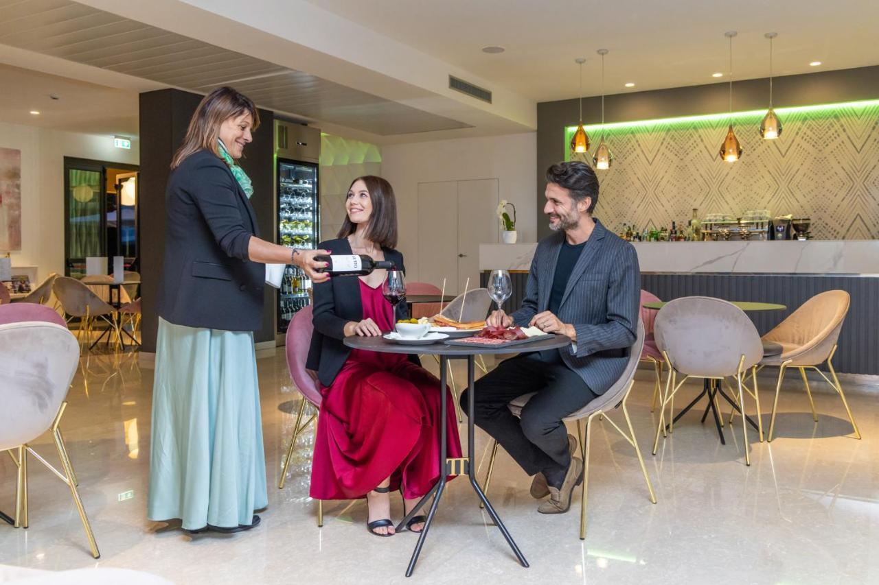 Hotel Omnia Noventa di Piave Luaran gambar